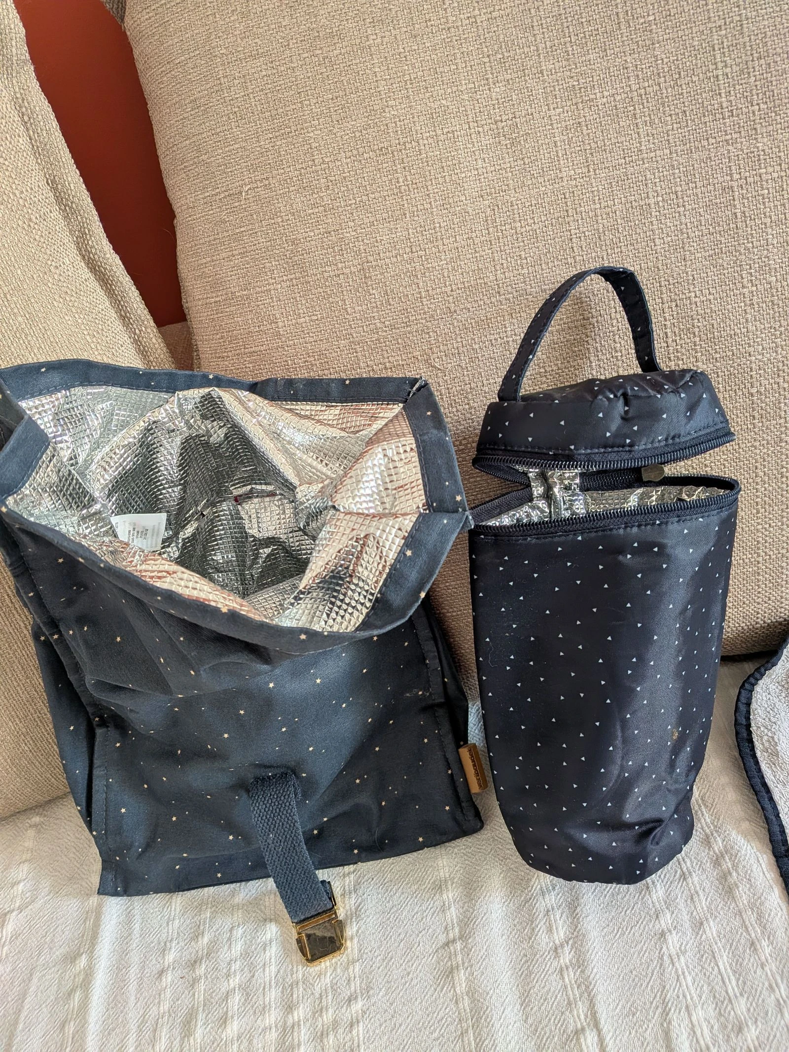 Bolsa de pañales y accesorios – photo 2